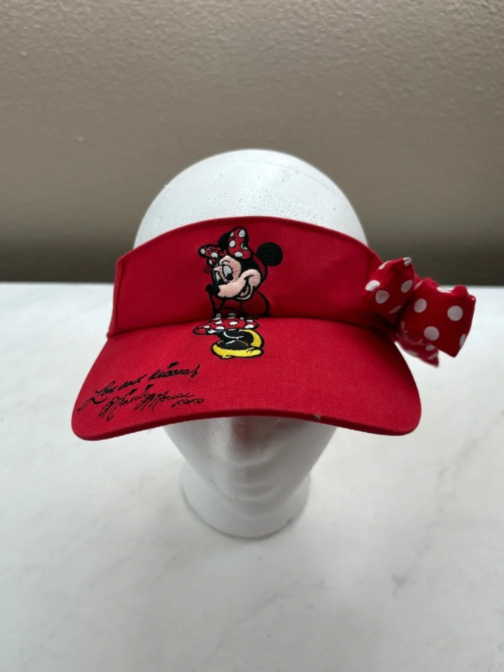NEW Disneyland Resort Kids Red Minnie Mouse Embroidered Visor Hat Travel Fun